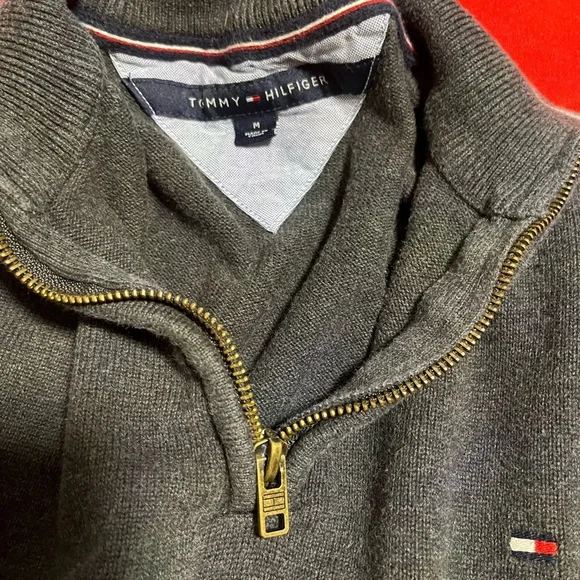 Tommy Hilfiger sweater - Picture 5 of 5